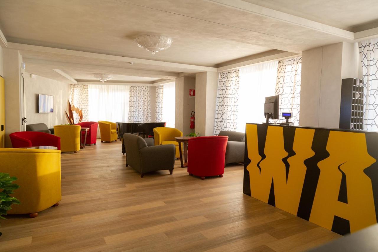 Hotel Wave 4*