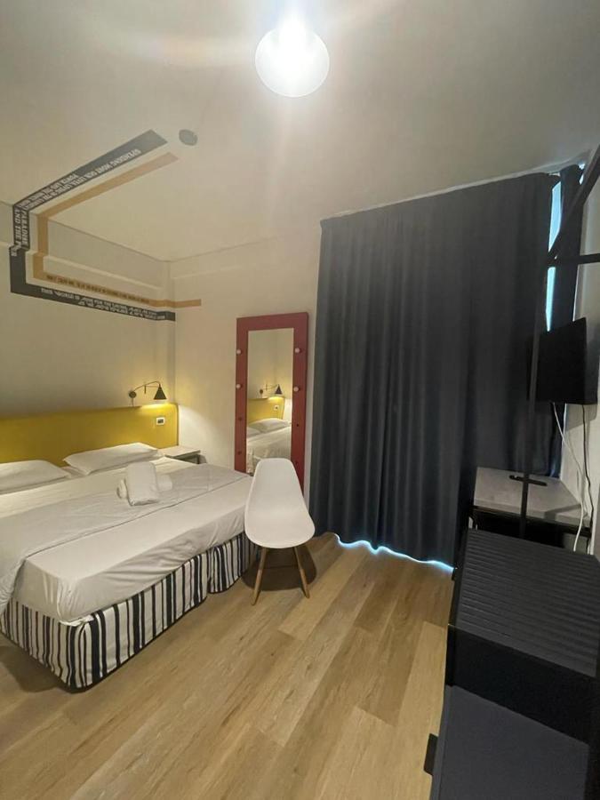 Hotel Wave Acireale