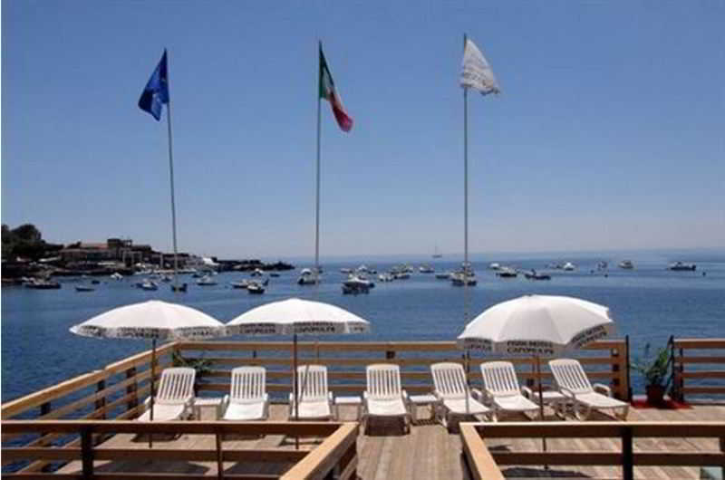 Wave Acireale