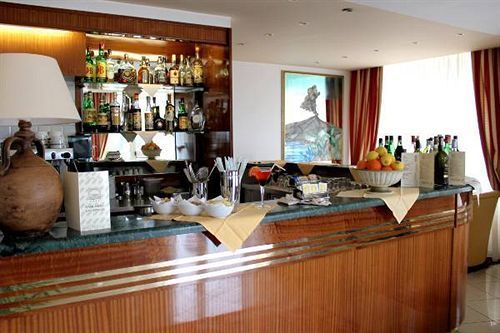 Hotel Wave 4*